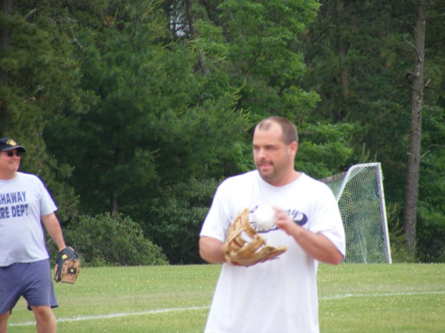 Pitcher Todd allen